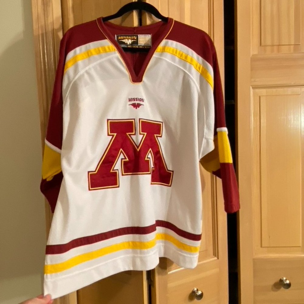 University of Minnesota Hockey Jersey
